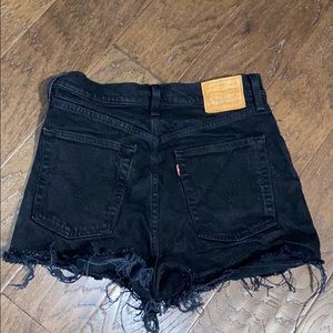 Levi’s Ribcage short